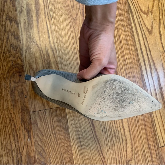 Manolo Blahnik BB105 Snakeskin Pump - Picture 13 of 16